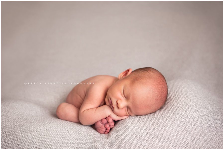 Northwest Arkansas Newborn Photographer | Erica Kirby Photography newborn baby birth and maternity photographer in NWA | Bentonville Rogers Fayetteville AR 