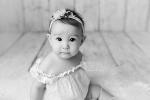 Six Month Old Simple and Sweet Milestone Photo Session - Erica Kirby Photography