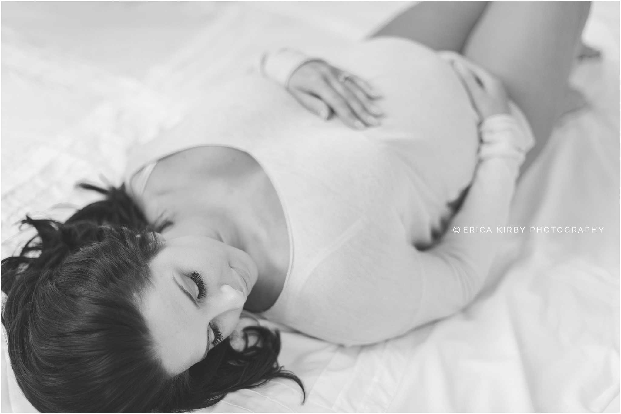 Lifestyle Maternity Session | Gorgeous Mom to be   Northwest Arkansas Bentonville Maternity Photographer - Erica Kirby Photography