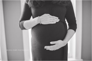 Northwest Arkansas Maternity Photographer - in home lifestyle pregnancy photo shoot nwa - erica kirby photography