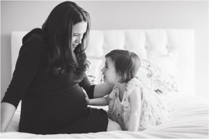 Northwest Arkansas Maternity Photographer - in home lifestyle pregnancy photo shoot nwa - erica kirby photography