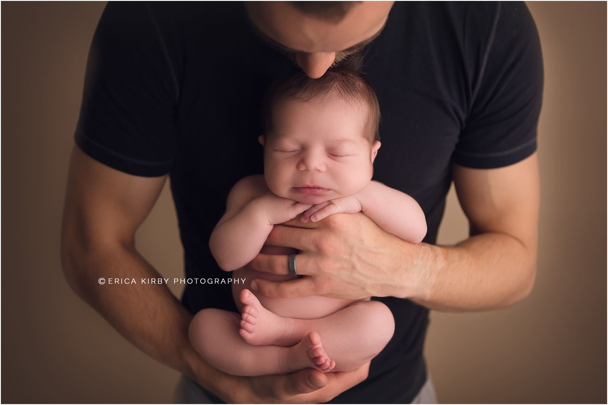 Newborn Photography NWA | Baby boy newborn photography session in Bentonville Arkansas | newborn baby posing with mom and dad