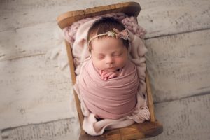 newborn baby photographers nwa - baby girl newborn photo session bentonville rogers fayetteville arkansas - erica kirby photography
