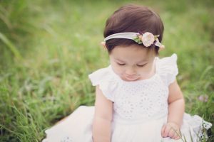 One Year Baby Milestone session - rogers arkansas newborn baby photographer - family photo session in grassy field in northwest AR - erica kirby photography