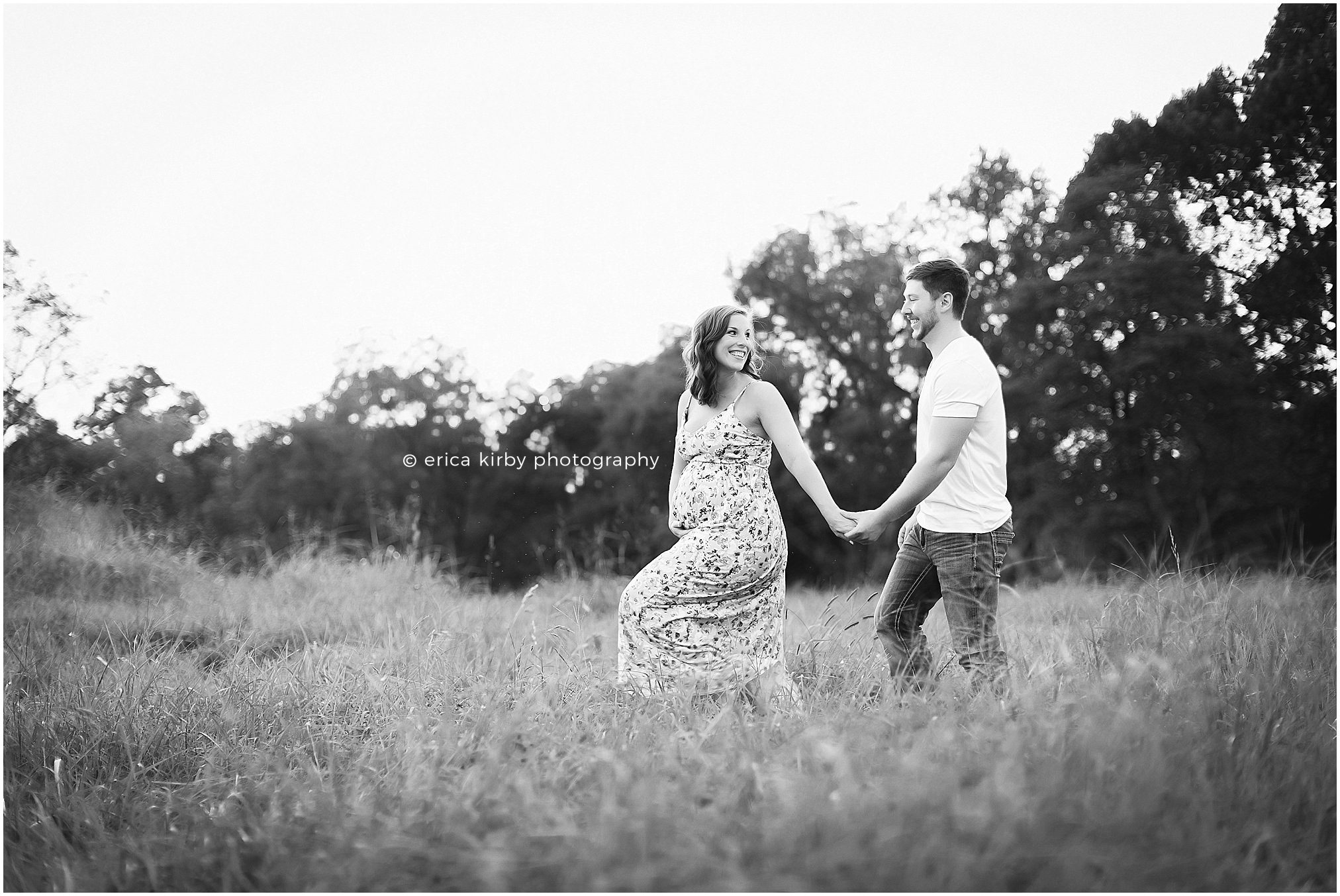 Northwest AR Maternity Photography - Bentonville Rogers Fayetteville Arkansas pregnancy photographer - maternity photo session in grassy field at sunset in NWA - Erica Kirby Photography