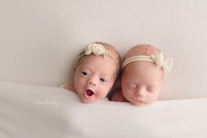 Northwest Arkansas Twins Newborn Photography - Erica Kirby Photography nwa baby photographer bentonville rogers fayetteville