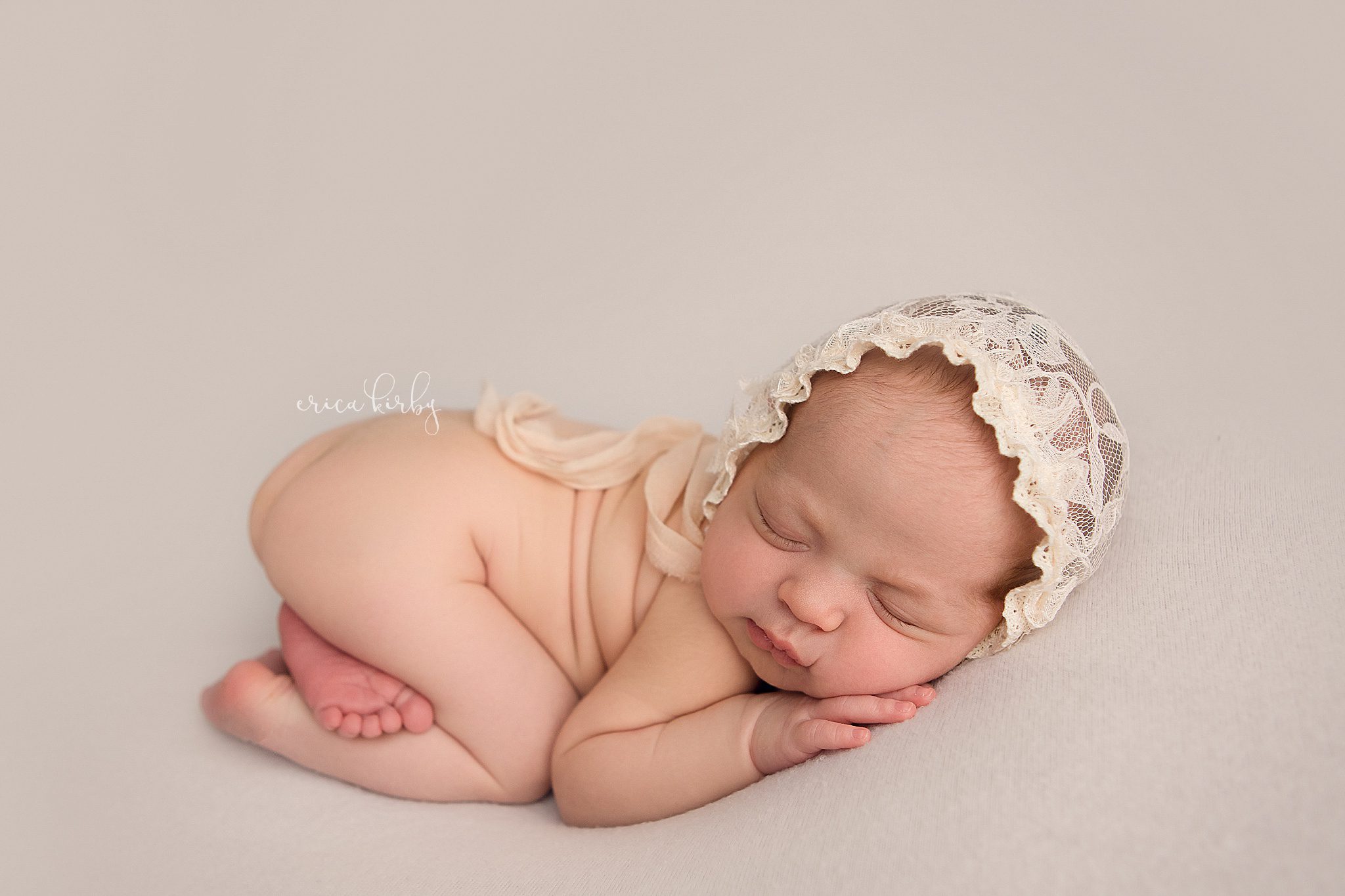 Newborn Baby Girl Photography | Northwest Arkansas Erica Kirby Photography Bentonville Fayetteville Rogers River Valley NWA